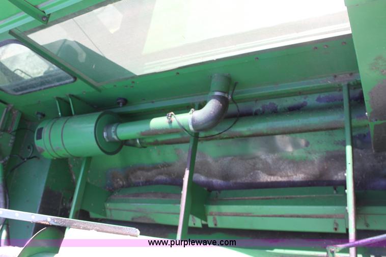 image for item A7394 1985 John Deere 8820 Titan II combine