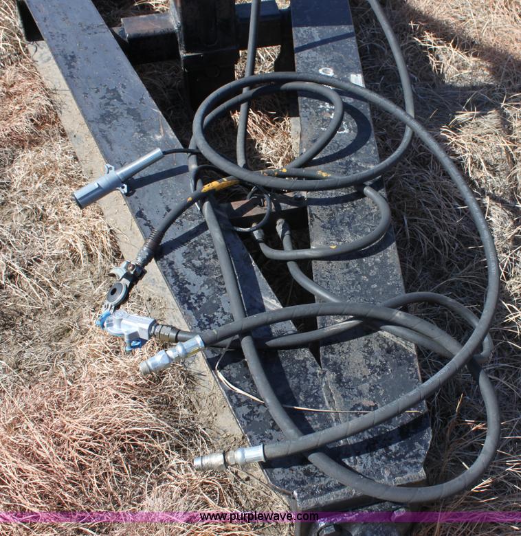image for item A7408 1988 33' single axle combine trailer