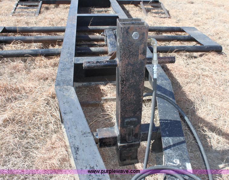 image for item A7408 1988 33' single axle combine trailer