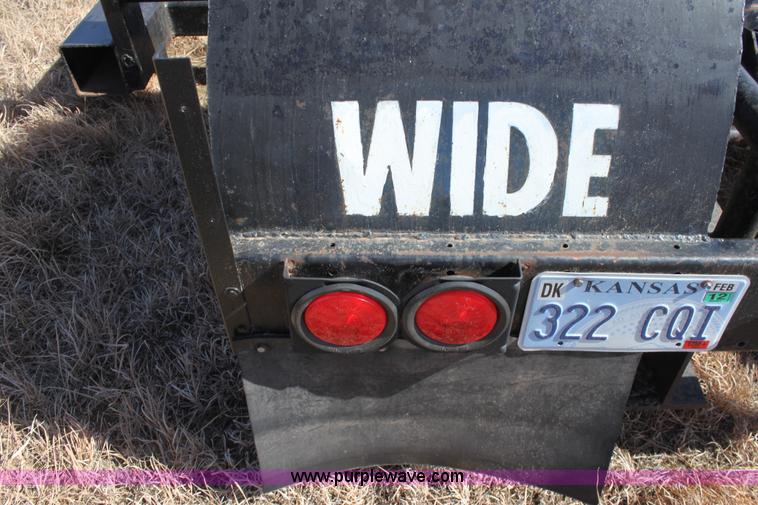 image for item A7408 1988 33' single axle combine trailer