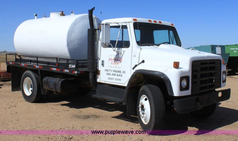 image for item A7436 1979 International 1854 liquid tender truck