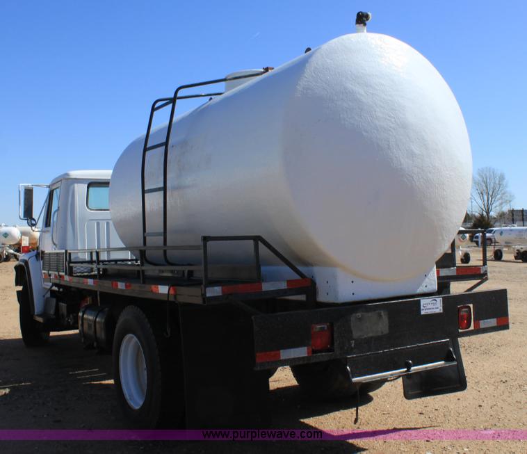 image for item A7436 1979 International 1854 liquid tender truck