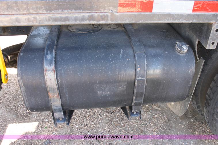 image for item A7436 1979 International 1854 liquid tender truck