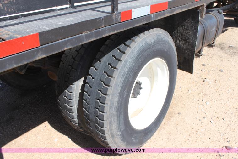 image for item A7436 1979 International 1854 liquid tender truck