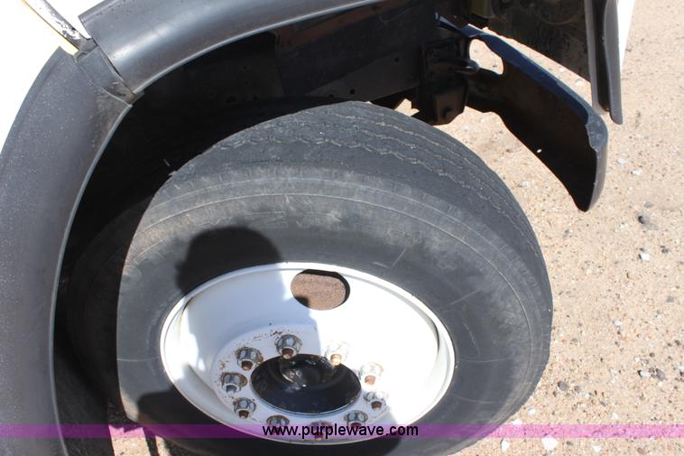 image for item A7436 1979 International 1854 liquid tender truck