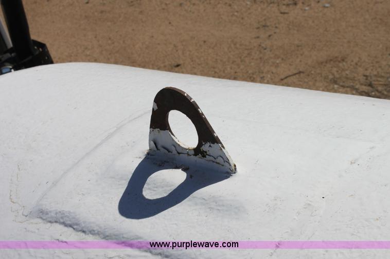 image for item A7436 1979 International 1854 liquid tender truck