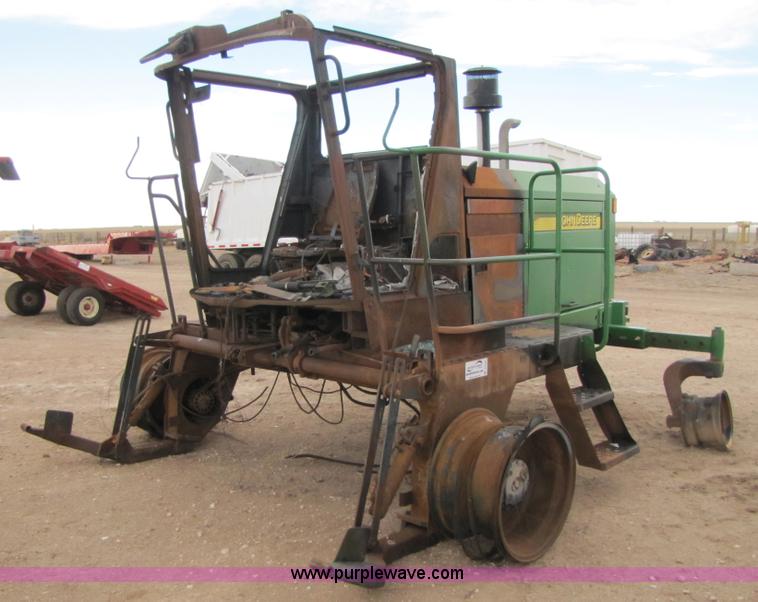 image for item B2251 John Deere 4995 self propelled swather/windrower