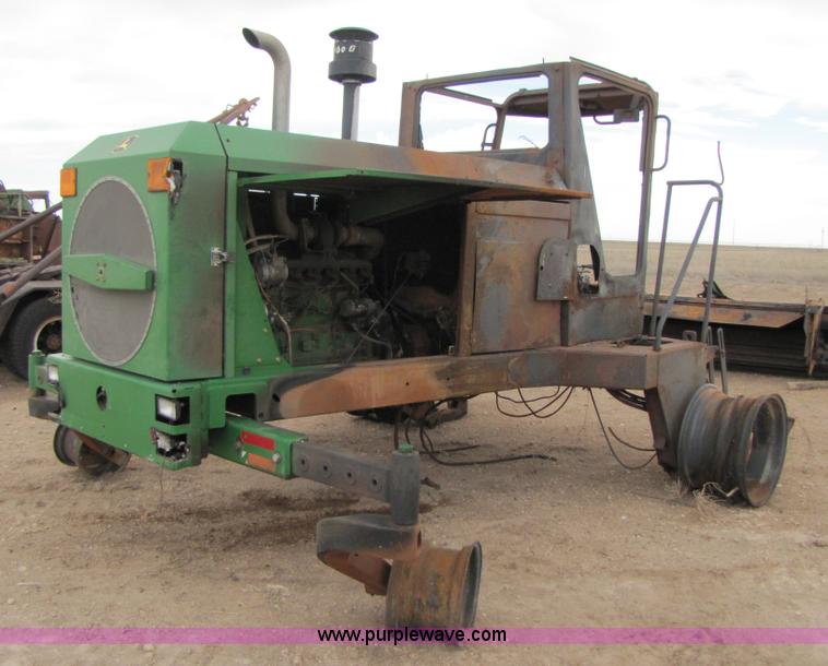 image for item B2251 John Deere 4995 self propelled swather/windrower