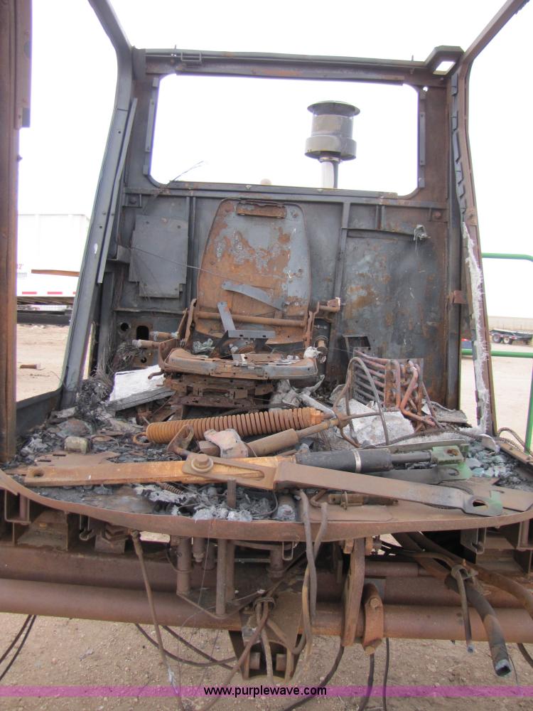 image for item B2251 John Deere 4995 self propelled swather/windrower