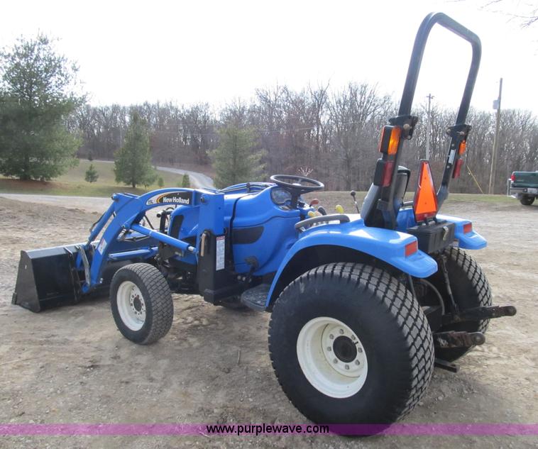 image for item B2630 2004 New Holland TC33DA MFWD tractor
