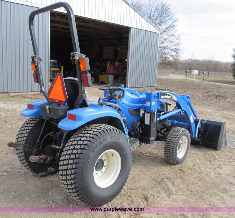 image for item B2630 2004 New Holland TC33DA MFWD tractor