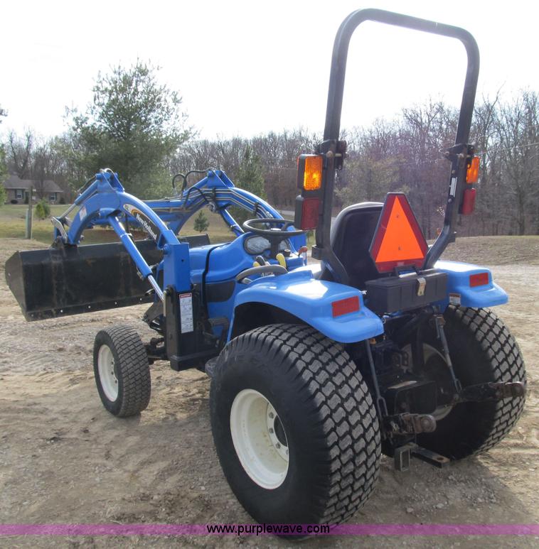 image for item B2630 2004 New Holland TC33DA MFWD tractor
