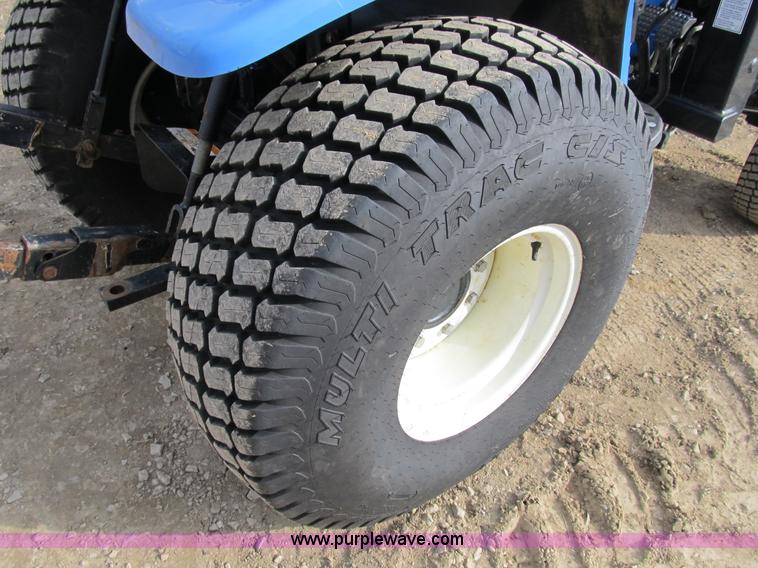 image for item B2630 2004 New Holland TC33DA MFWD tractor
