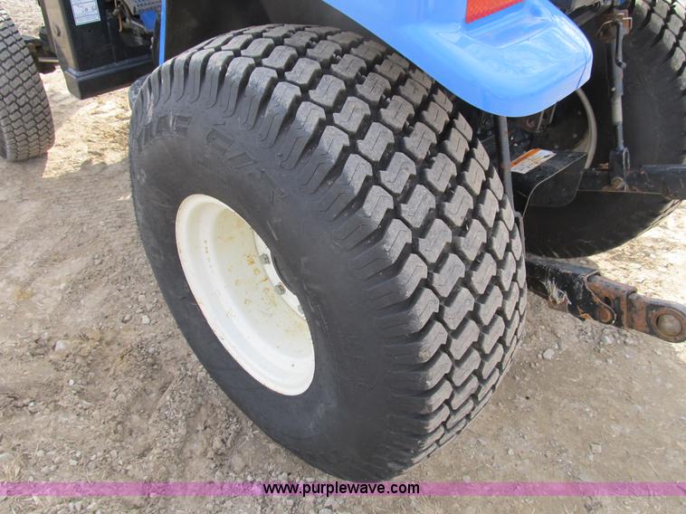 image for item B2630 2004 New Holland TC33DA MFWD tractor