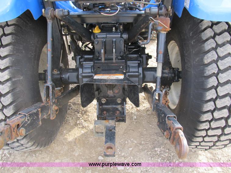 image for item B2630 2004 New Holland TC33DA MFWD tractor