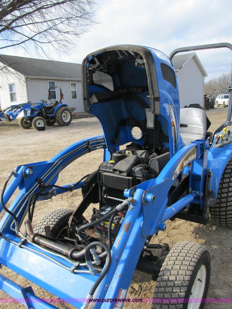 image for item B2630 2004 New Holland TC33DA MFWD tractor