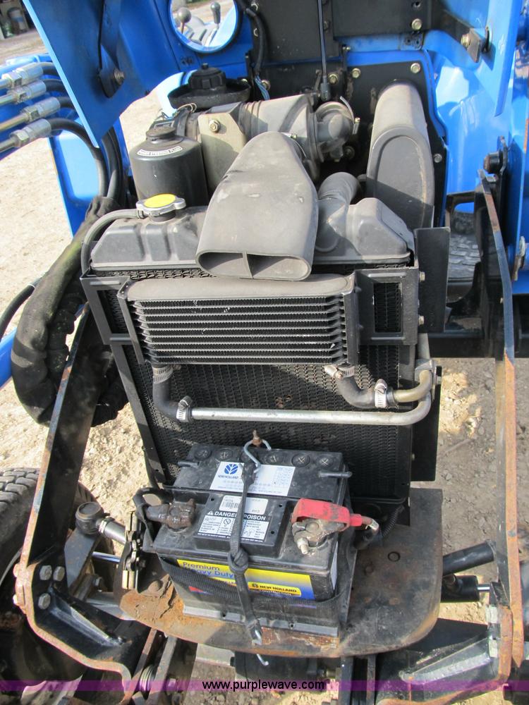 image for item B2630 2004 New Holland TC33DA MFWD tractor