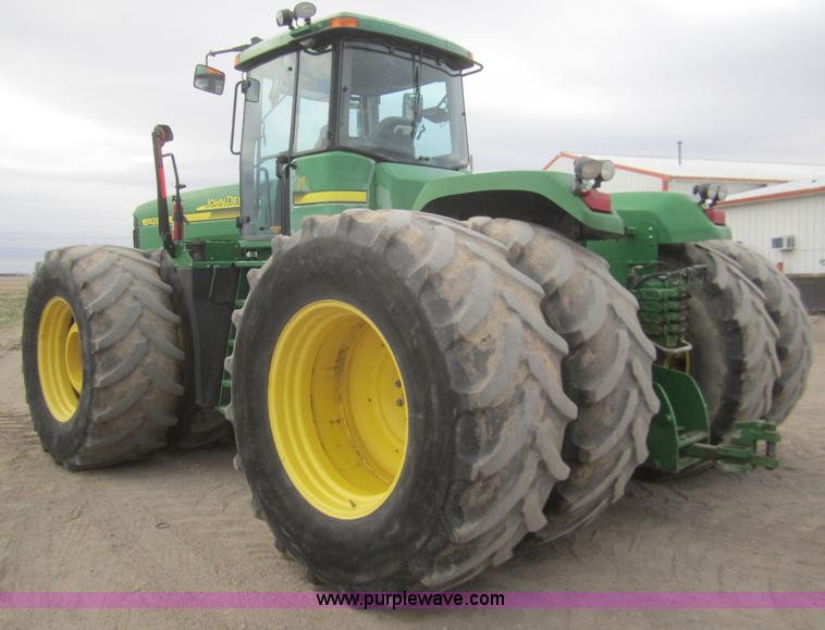 image for item B5690 2004 John Deere 9420 4WD tractor