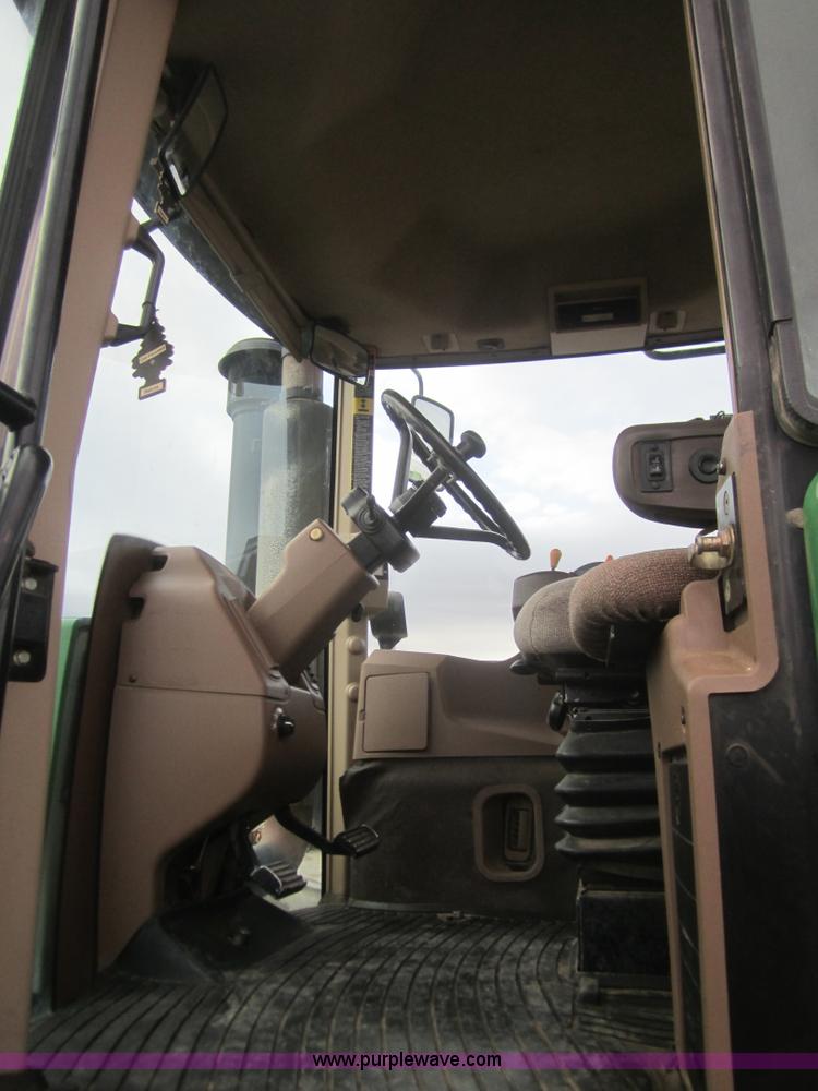 image for item B5690 2004 John Deere 9420 4WD tractor