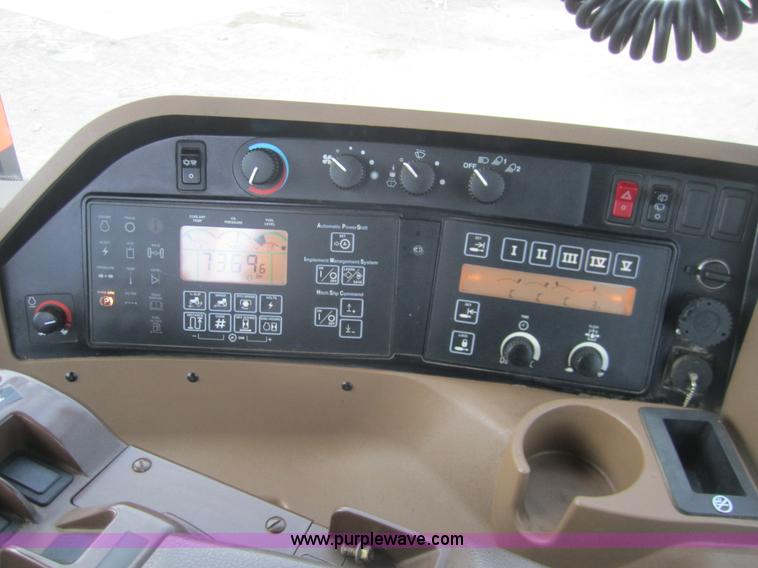 image for item B5690 2004 John Deere 9420 4WD tractor