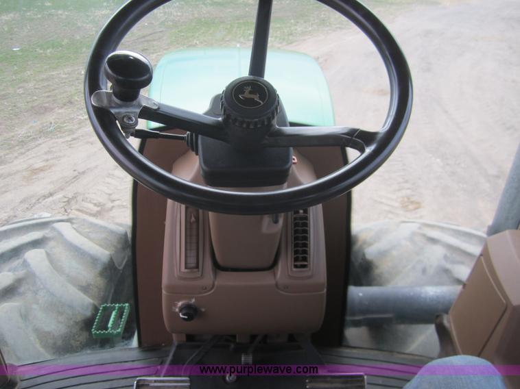 image for item B5690 2004 John Deere 9420 4WD tractor