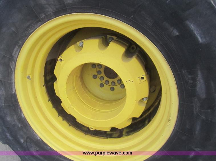 image for item B5690 2004 John Deere 9420 4WD tractor