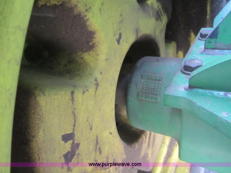 image for item B5691 2004 John Deere 9420 4WD tractor