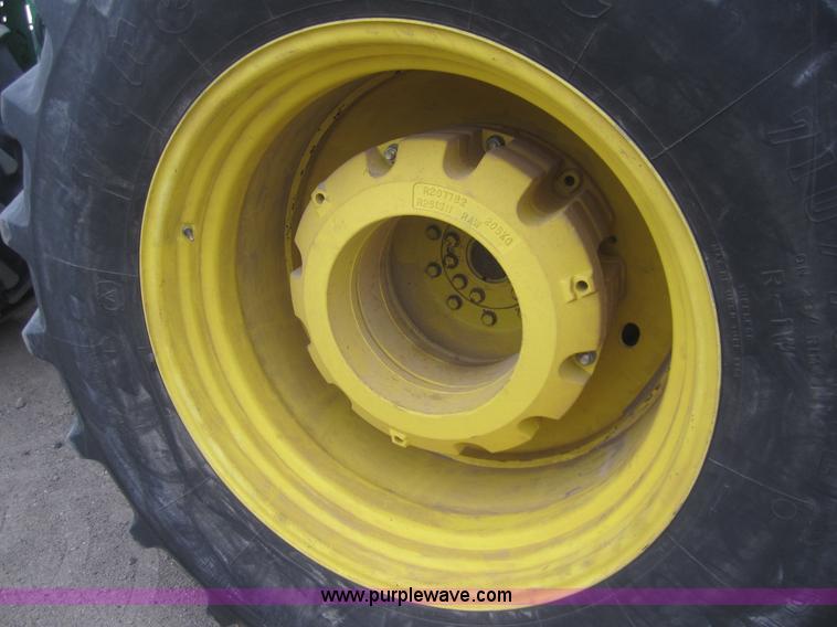 image for item B5691 2004 John Deere 9420 4WD tractor