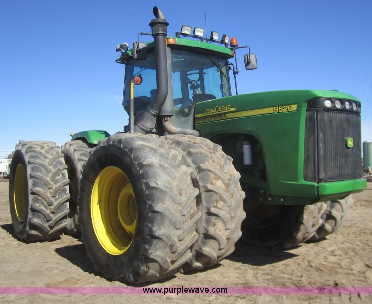 image for item B5692 2003 John Deere 9520 4WD tractor