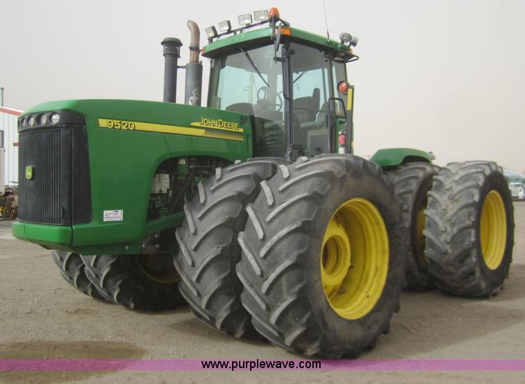 image for item B5692 2003 John Deere 9520 4WD tractor