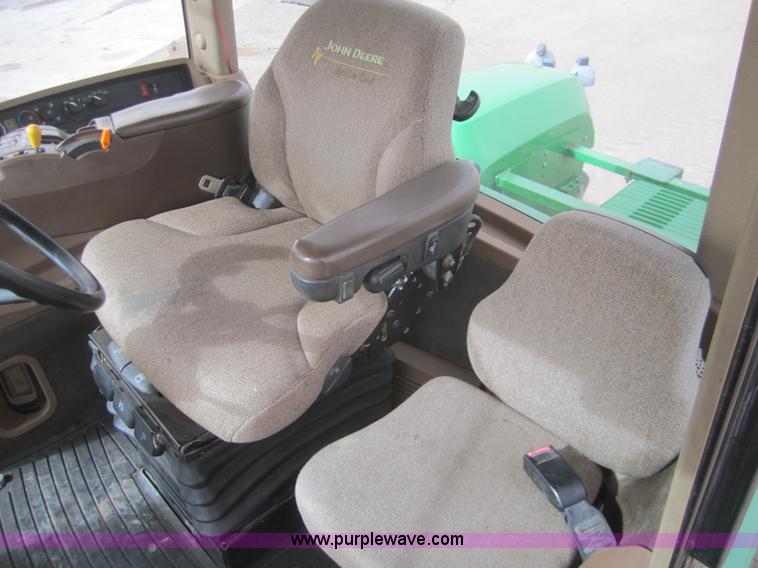 image for item B5692 2003 John Deere 9520 4WD tractor