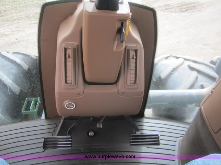 image for item B5692 2003 John Deere 9520 4WD tractor