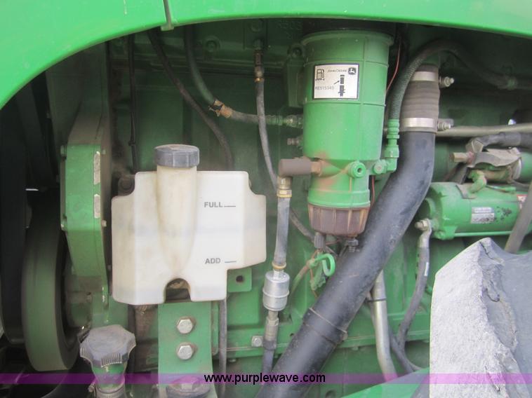 image for item B5692 2003 John Deere 9520 4WD tractor