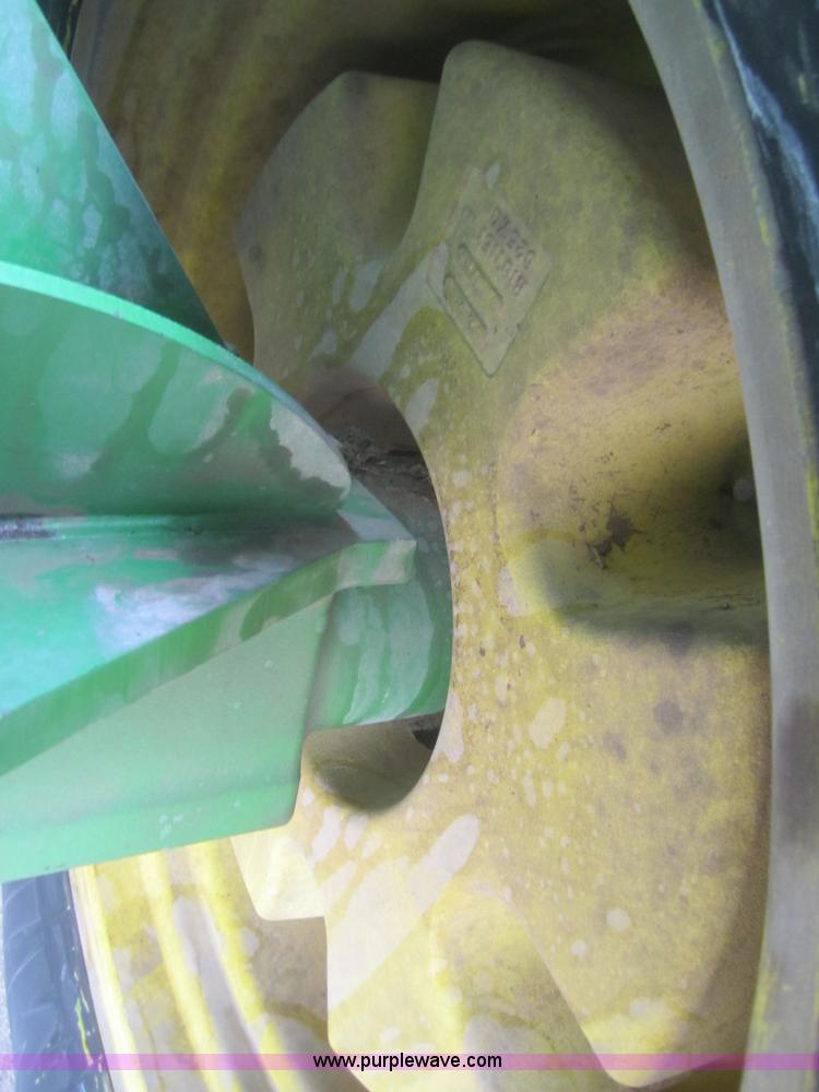 image for item B5692 2003 John Deere 9520 4WD tractor