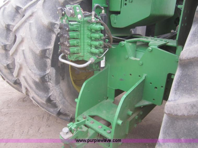 image for item B5692 2003 John Deere 9520 4WD tractor