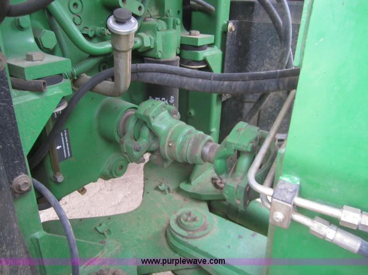 image for item B5692 2003 John Deere 9520 4WD tractor