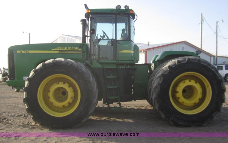 image for item B5693 2004 John Deere 9520 4WD tractor
