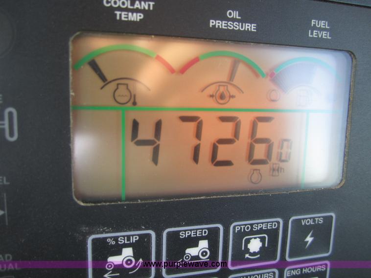 image for item B5693 2004 John Deere 9520 4WD tractor