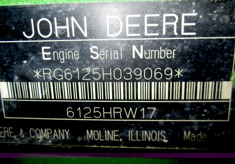 image for item B5693 2004 John Deere 9520 4WD tractor
