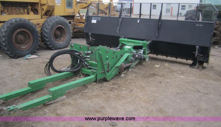 image for item B5694 2006 Leon 4000 14' 4-way dozer blade