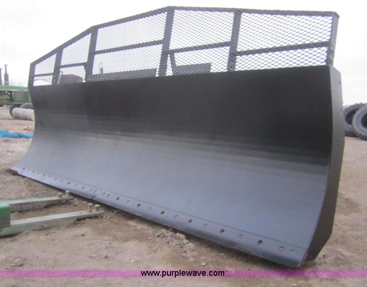 image for item B5696 2006 Leon 4000 14' 4-way dozer blade