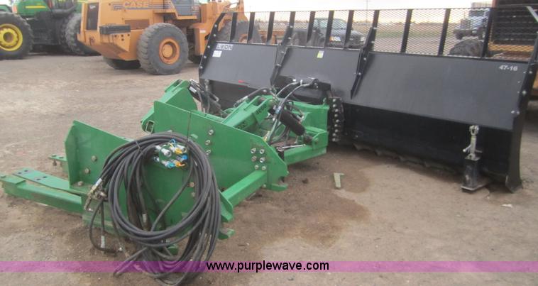 image for item B5698 2009 Leon 4000 16' 6-way dozer blade