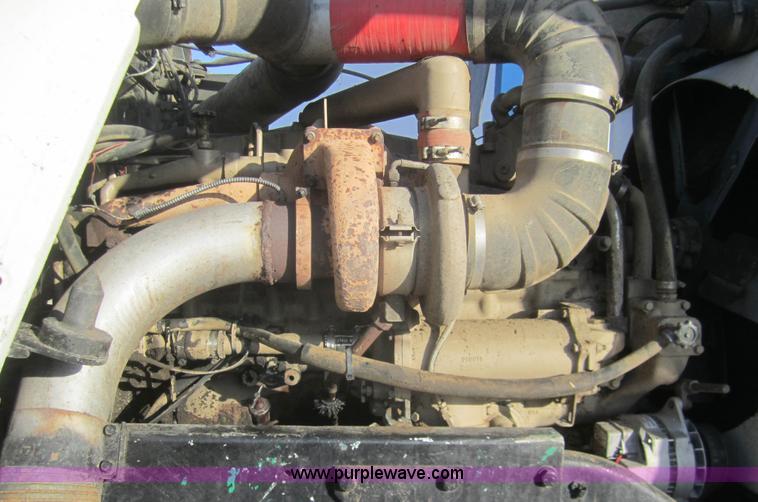 image for item B5700 1976 Kenworth W900 semi