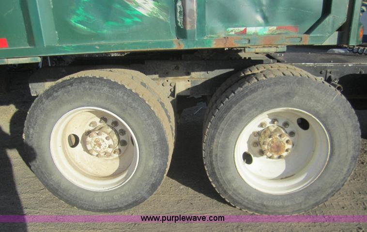image for item B5700 1976 Kenworth W900 semi