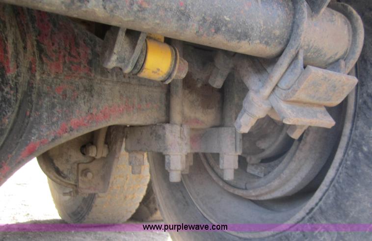 image for item B5700 1976 Kenworth W900 semi