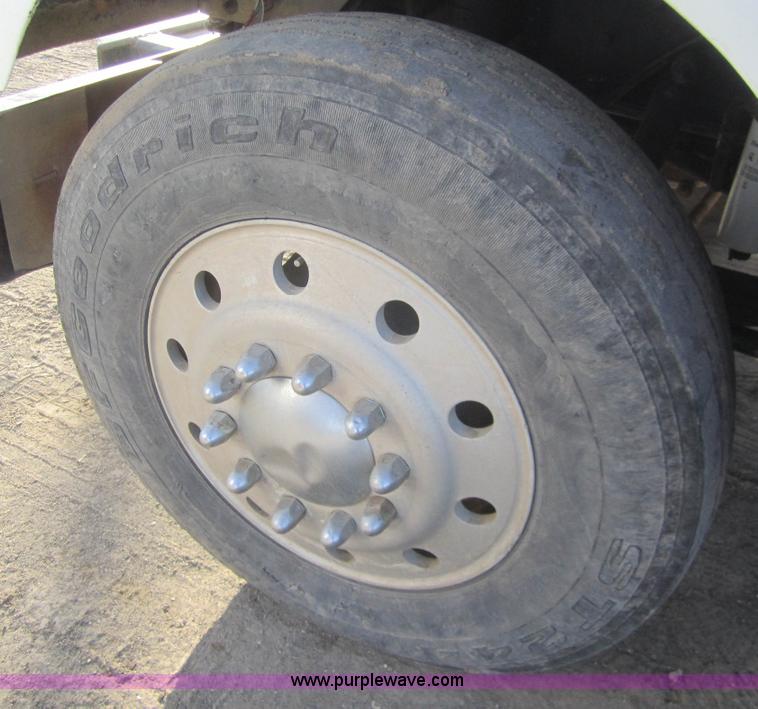 image for item B5700 1976 Kenworth W900 semi