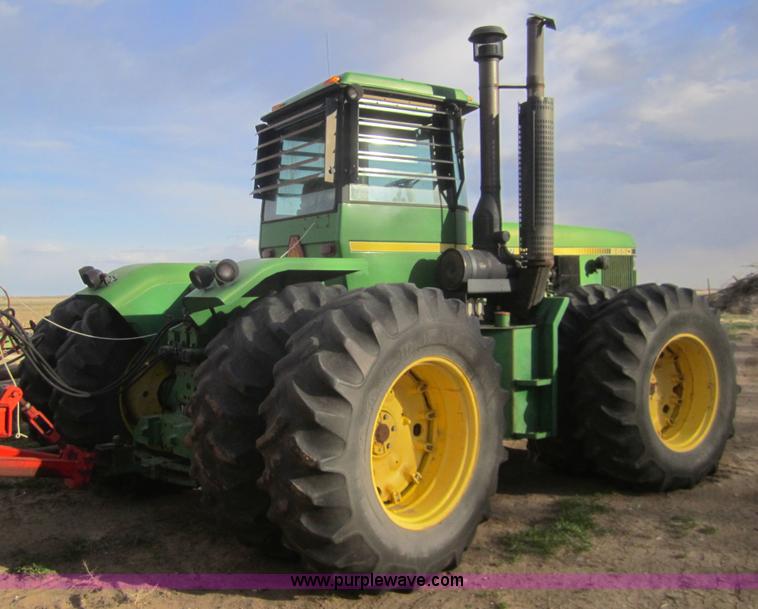 image for item B5738 1984 John Deere 8650 4WD tractor