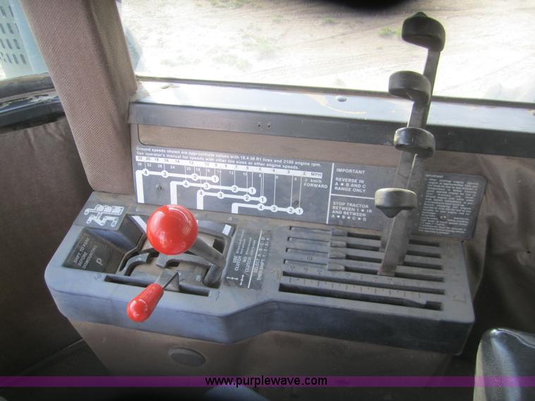 image for item B5738 1984 John Deere 8650 4WD tractor