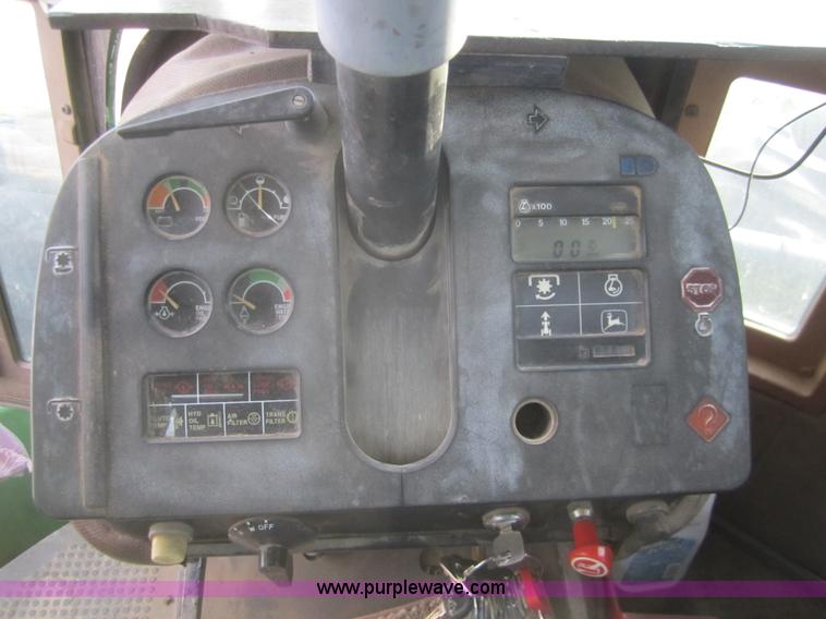 image for item B5738 1984 John Deere 8650 4WD tractor