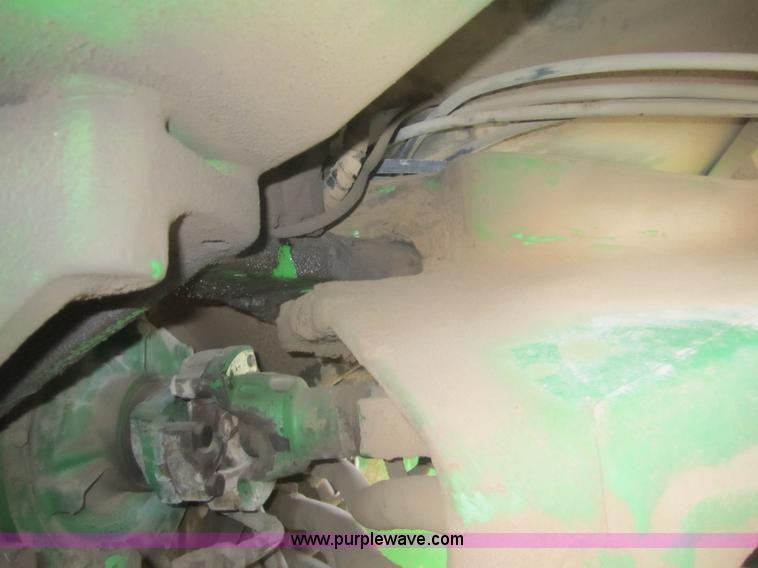 image for item B5738 1984 John Deere 8650 4WD tractor